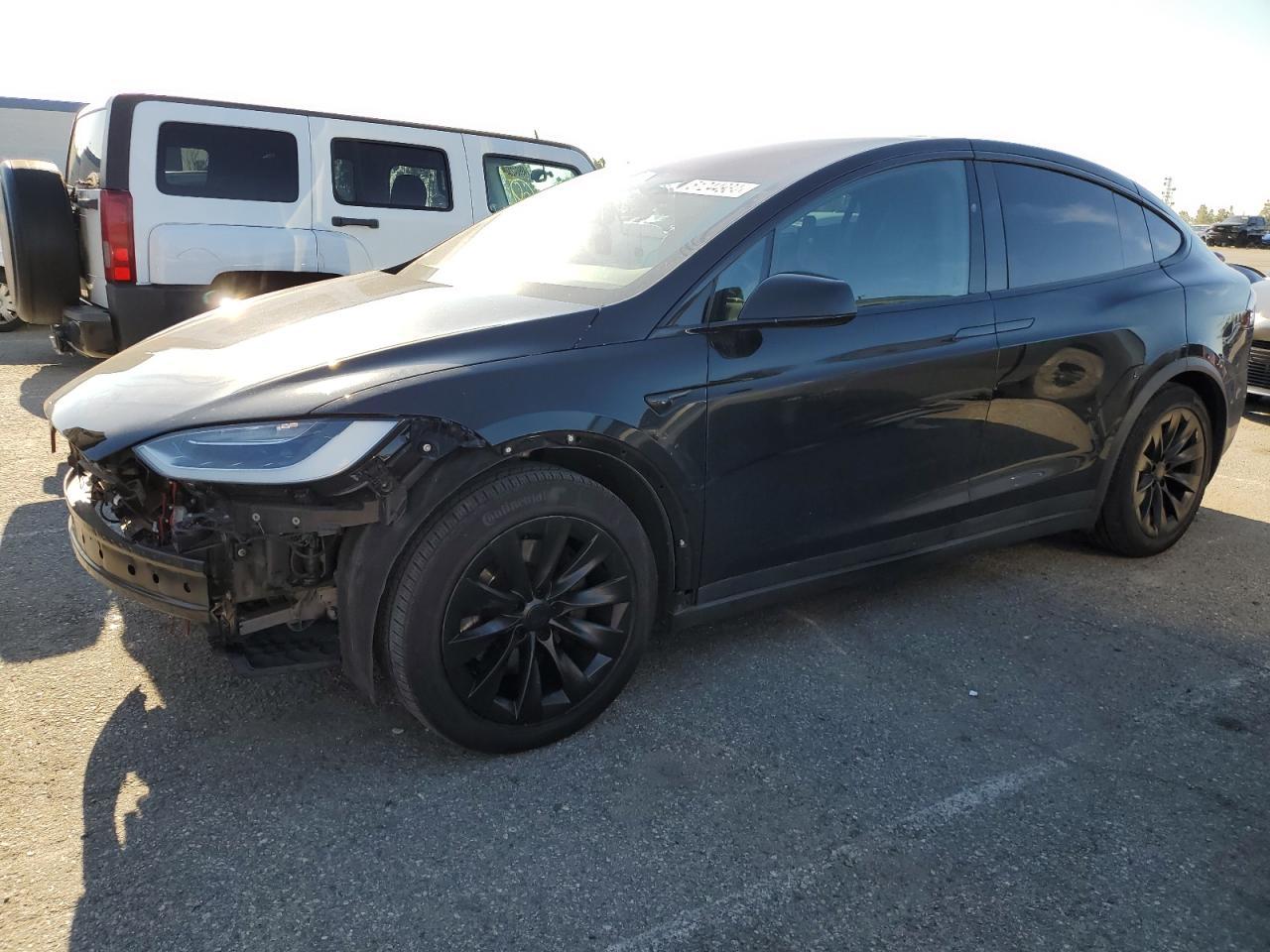 2019 Tesla Model X vin: 5YJXCDE24KF147143