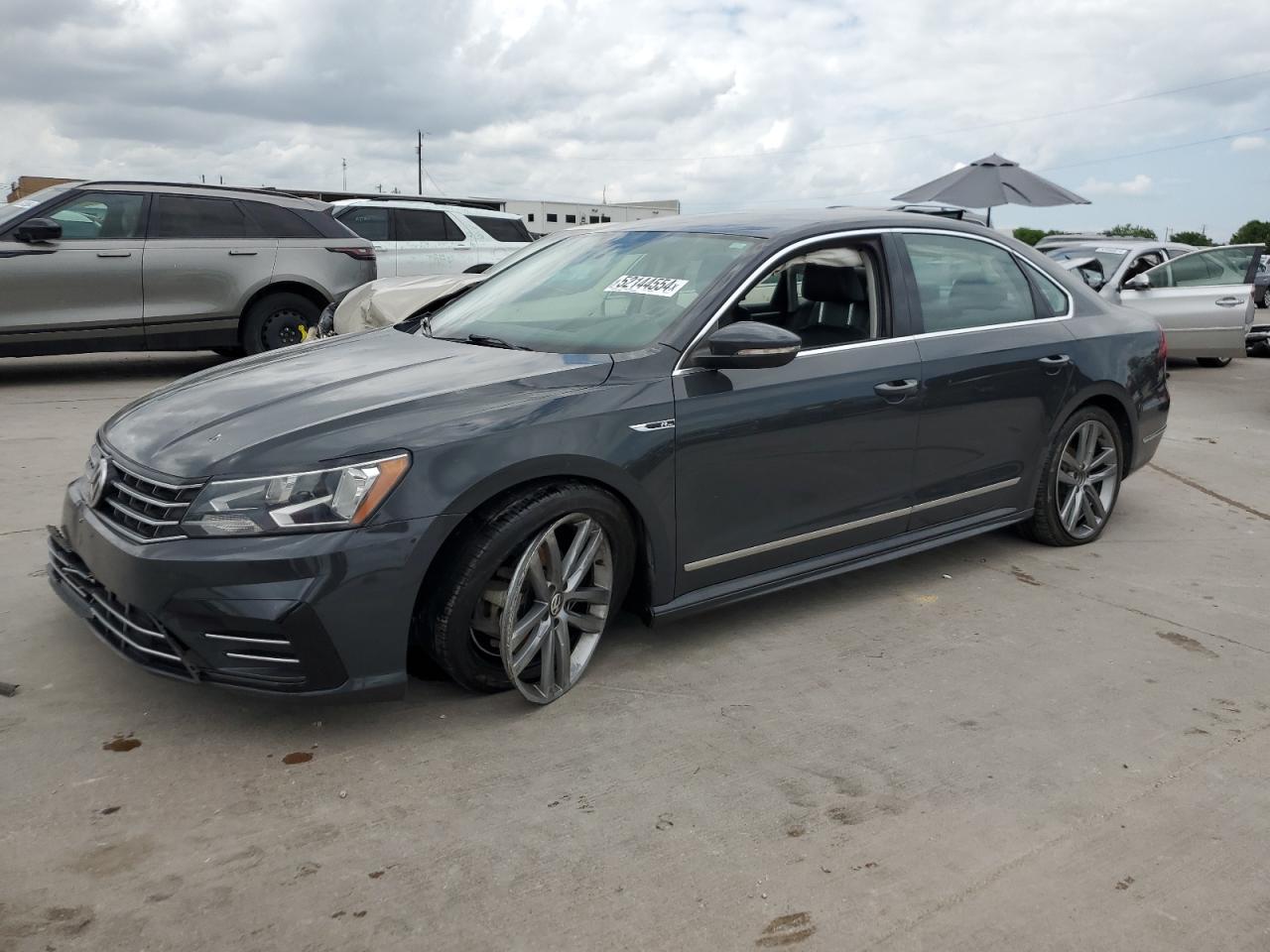 1VWDT7A34HC007129 2017 Volkswagen Passat R-Line