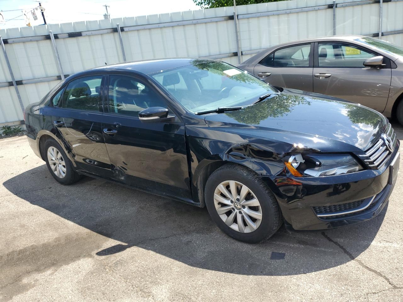 1VWAH7A35DC094084 2013 Volkswagen Passat S