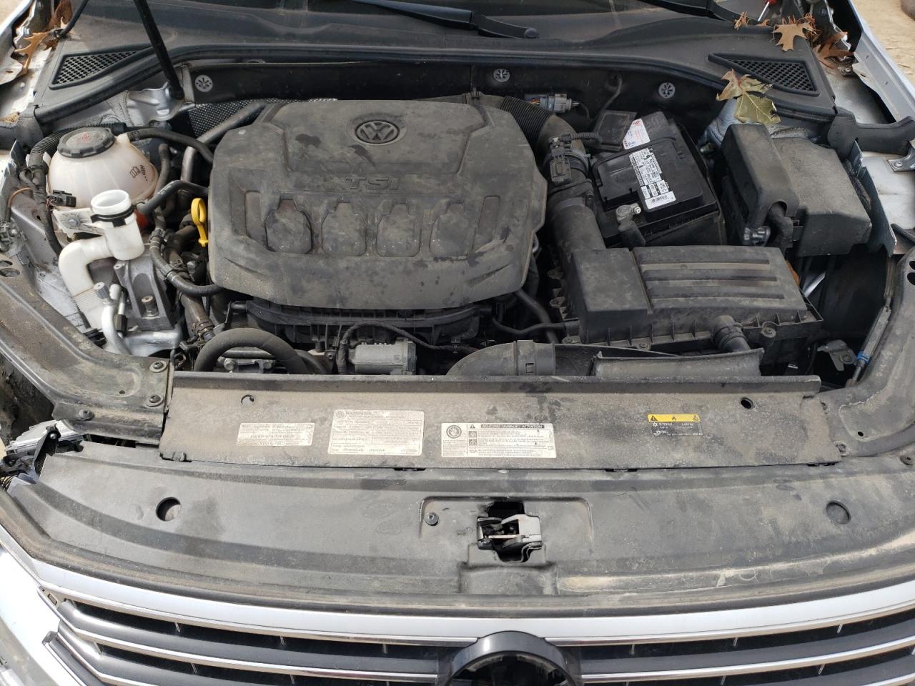 1VWBA7A34JC031966 2018 Volkswagen Passat Se