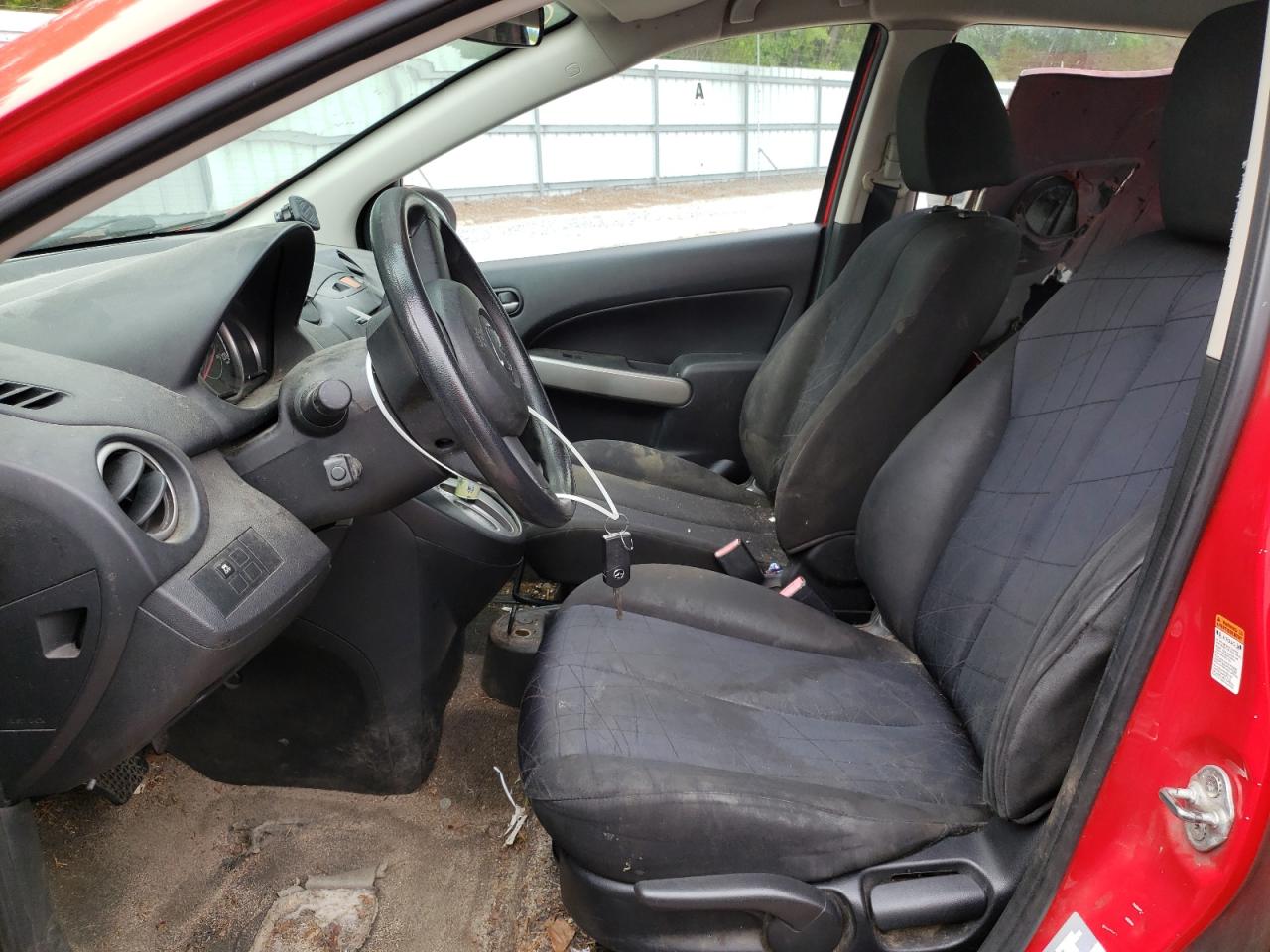 JM1DE1HY6B0118415 2011 Mazda Mazda2