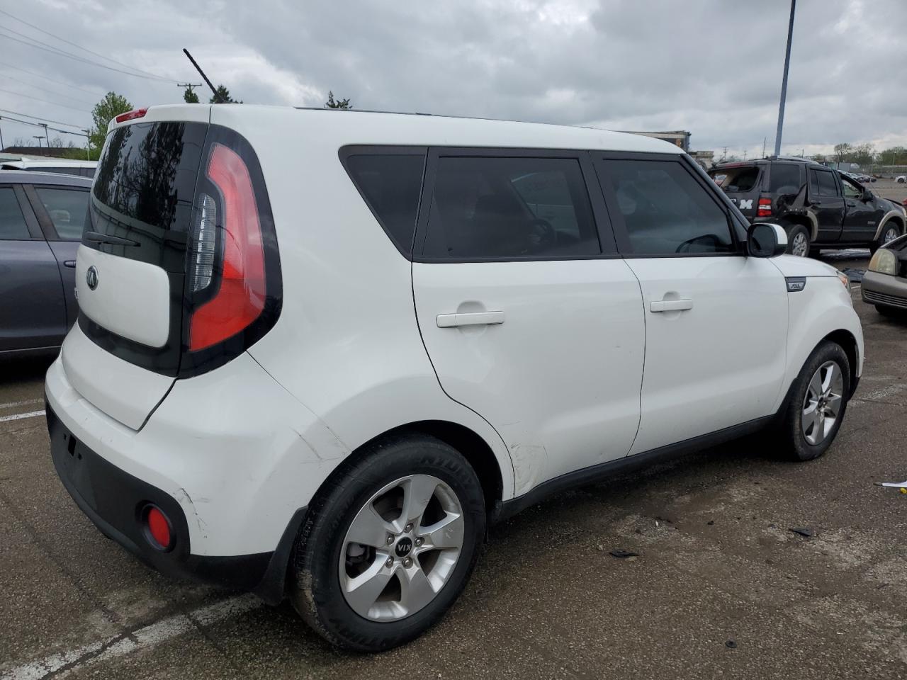 KNDJN2A23H7450889 2017 Kia Soul