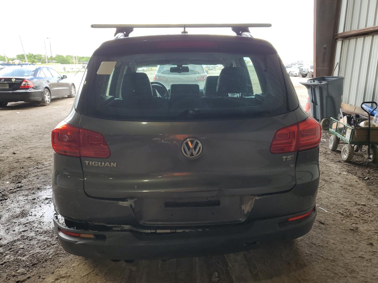 WVGAV7AX2GW532685 2016 Volkswagen Tiguan S