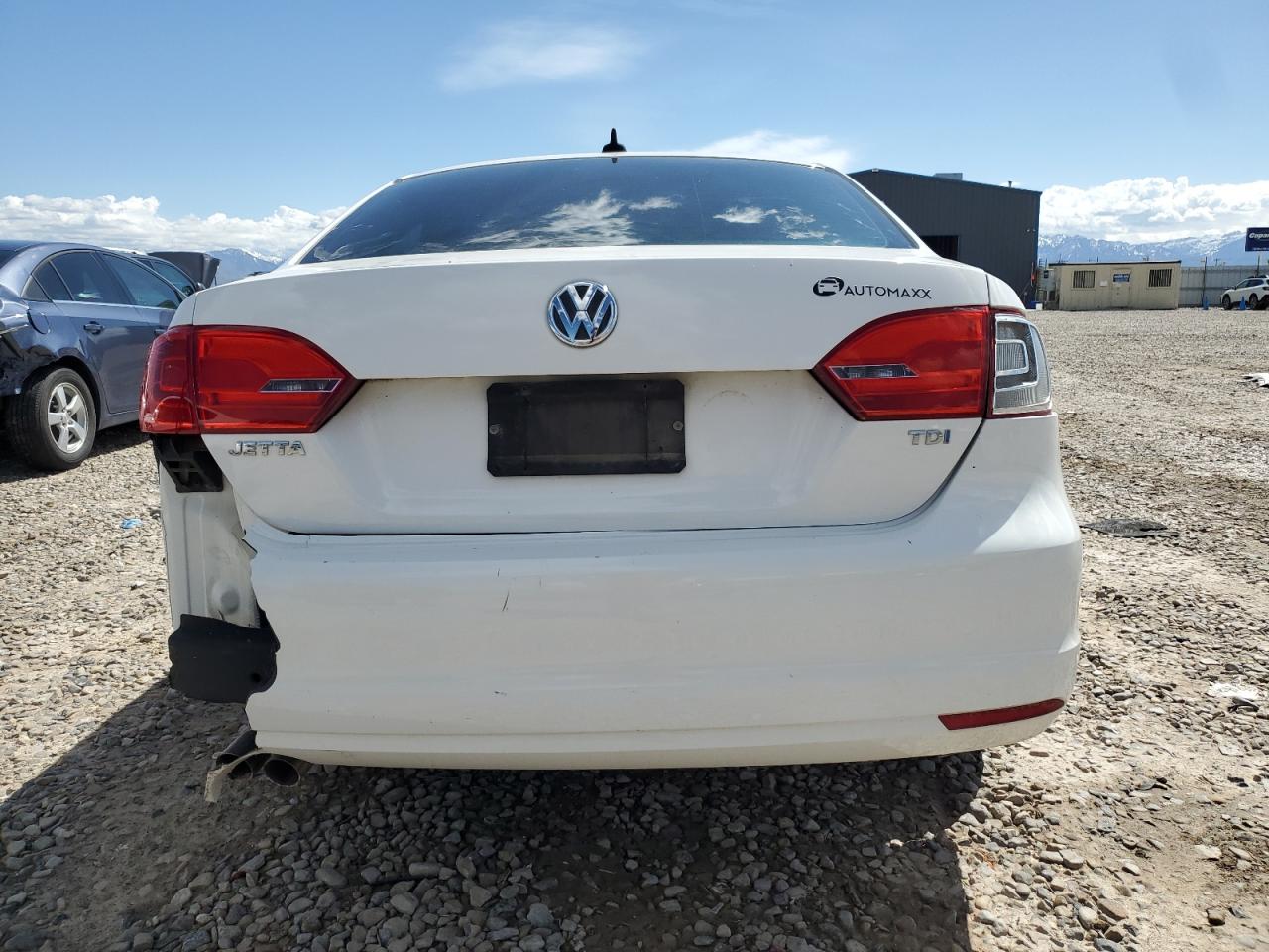 3VWLL7AJ7BM086327 2011 Volkswagen Jetta Tdi