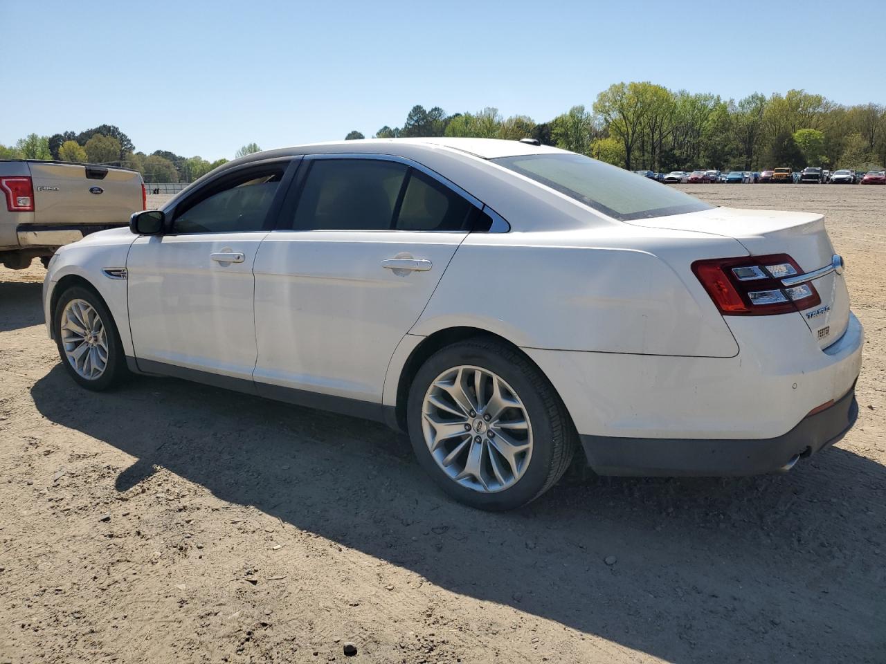 1FAHP2F81KG118226 2019 Ford Taurus Limited