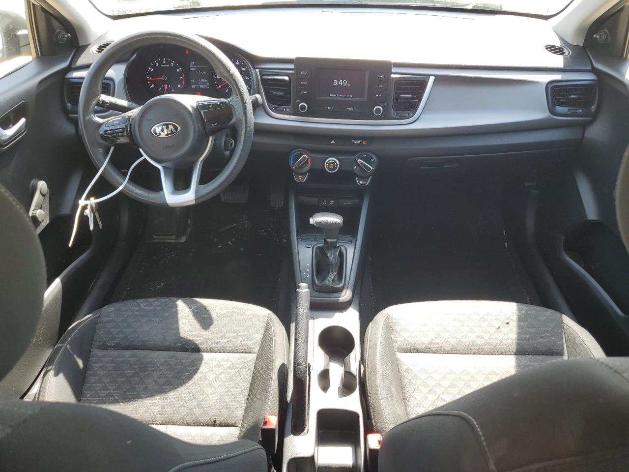 3KPA24AB4JE058983 2018 Kia Rio Lx