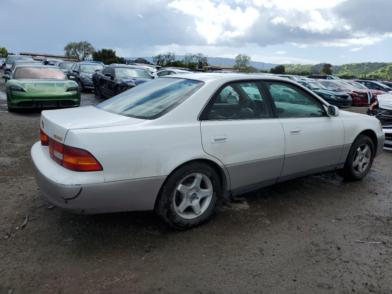 JT8BF22G7V5002740 1997 Lexus Es 300