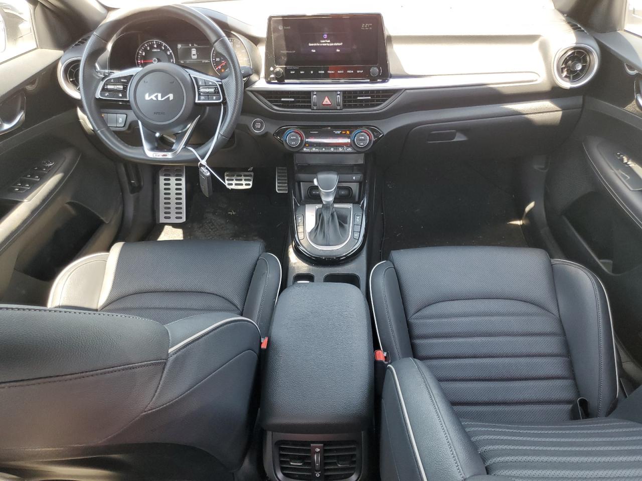 3KPF54AD6NE510677 2022 Kia Forte Gt Line