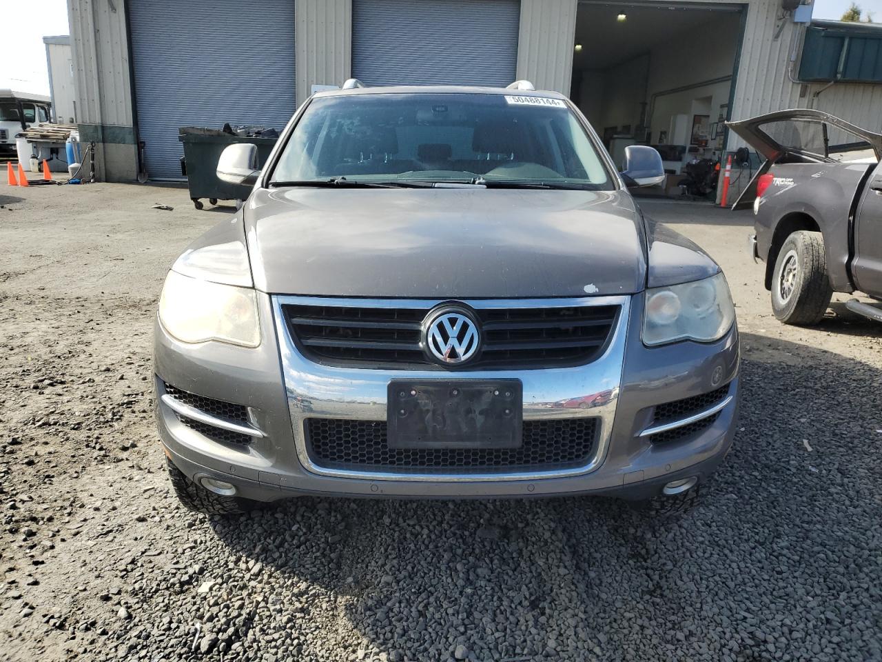 Lot #2918813177 2009 VOLKSWAGEN TOUAREG 2