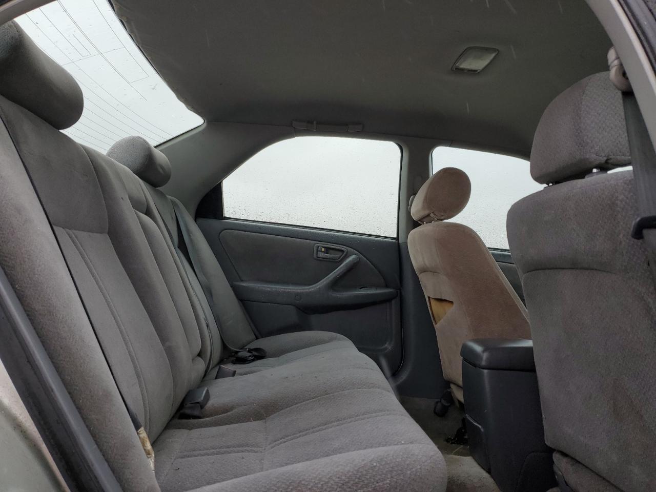 4T1BG22K2YU701122 2000 Toyota Camry Ce