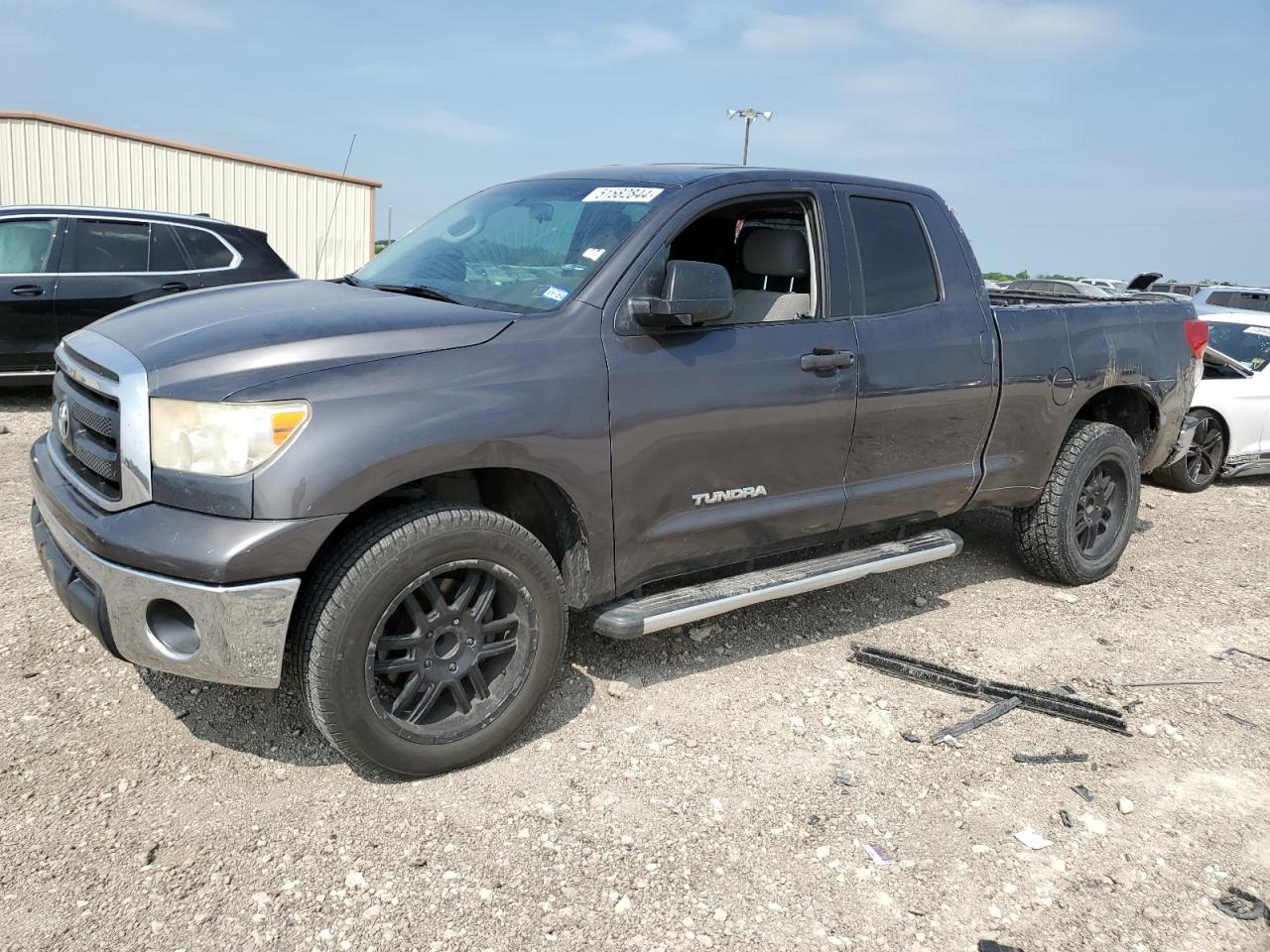 5TFRM5F17BX034102 2011 Toyota Tundra Double Cab Sr5