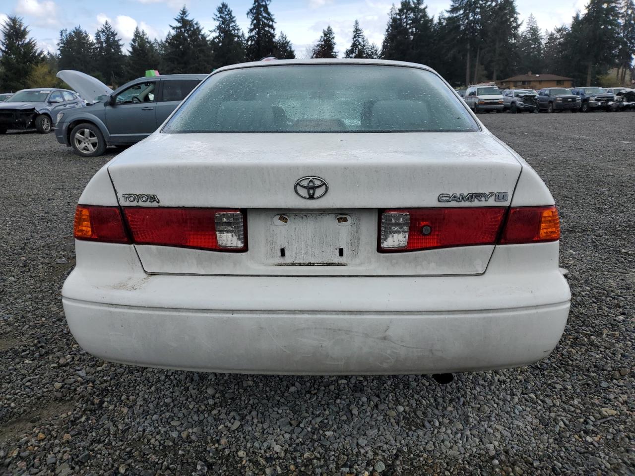 JT2BG22KXY0513467 2000 Toyota Camry Ce