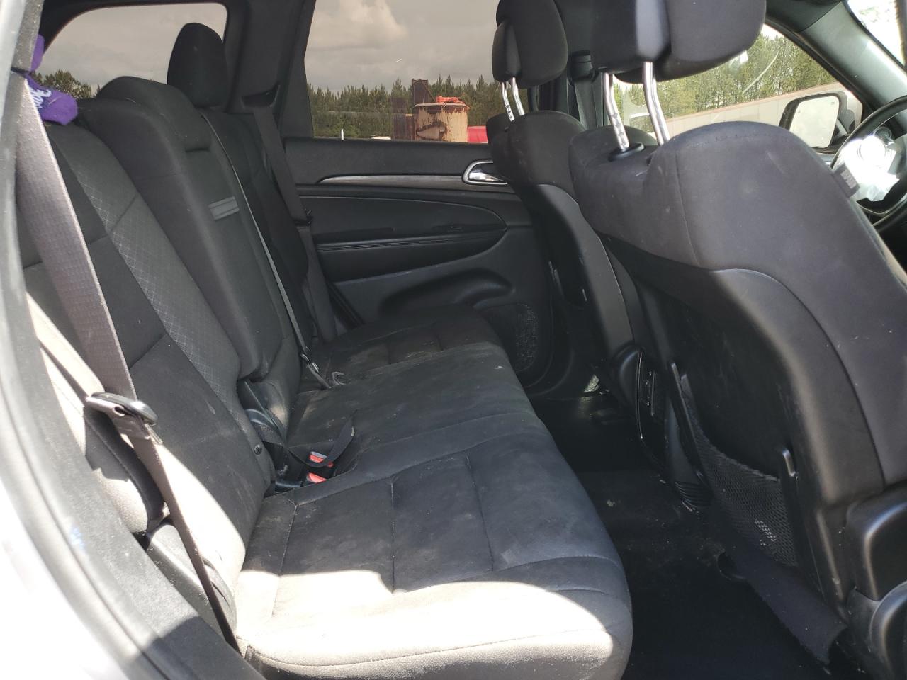 1C4RJFAG6KC758302 2019 Jeep Grand Cherokee Laredo