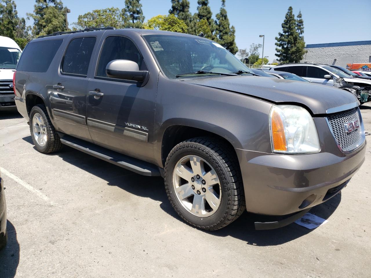 1GKS1HE03BR280352 2011 GMC Yukon Xl C1500 Sle