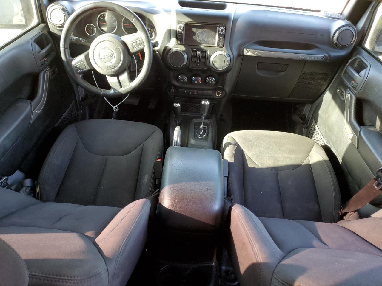 1C4BJWDG6FL571399 2015 Jeep Wrangler Unlimited Sport