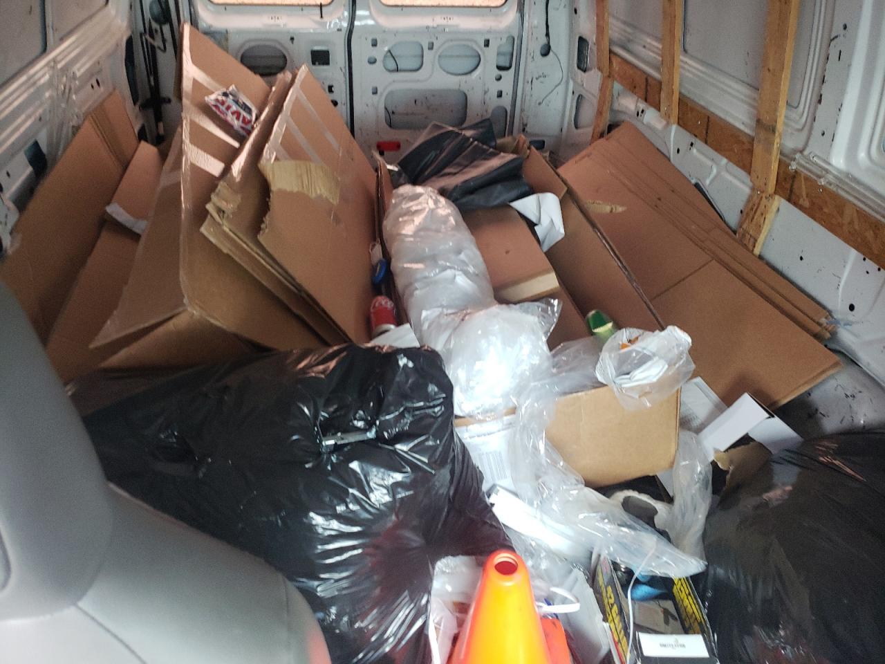 1FTNE1EW6CDA10586 2012 Ford Econoline E150 Van