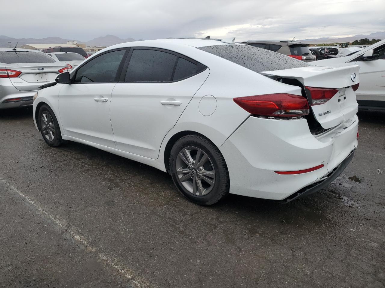 2017 Hyundai Elantra Se vin: 5NPD84LF0HH093540