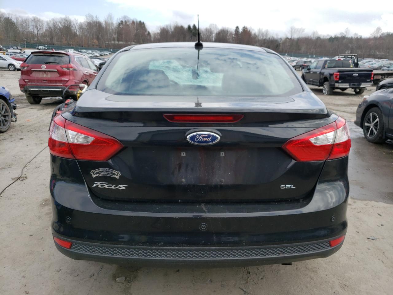 1FAHP3H22CL393966 2012 Ford Focus Sel
