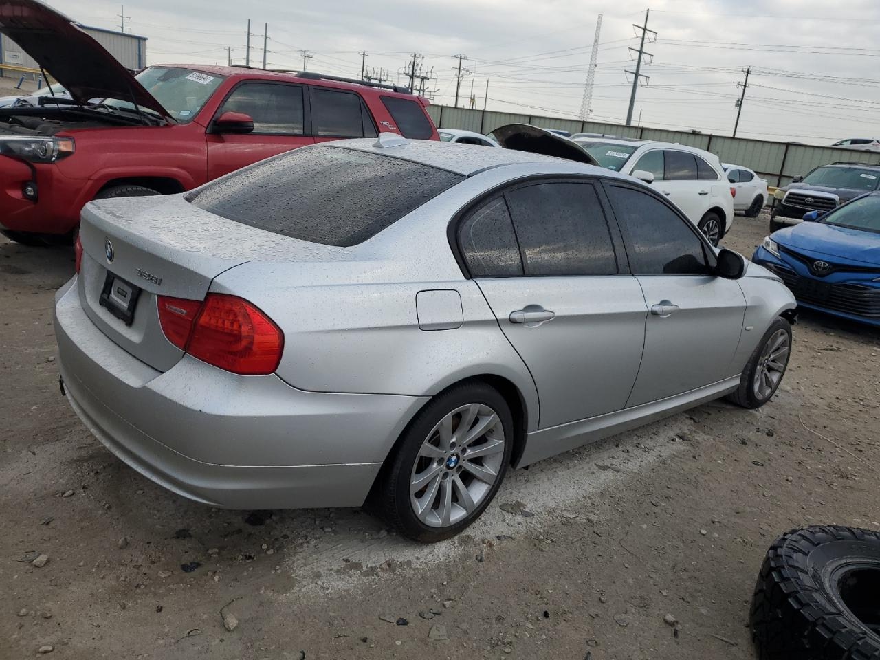 WBAPH7C57BE851397 2011 BMW 328 I