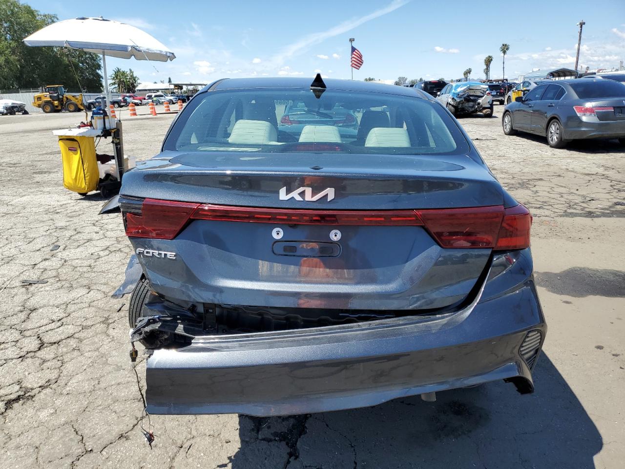 3KPF24AD1PE567512 2023 Kia Forte Lx