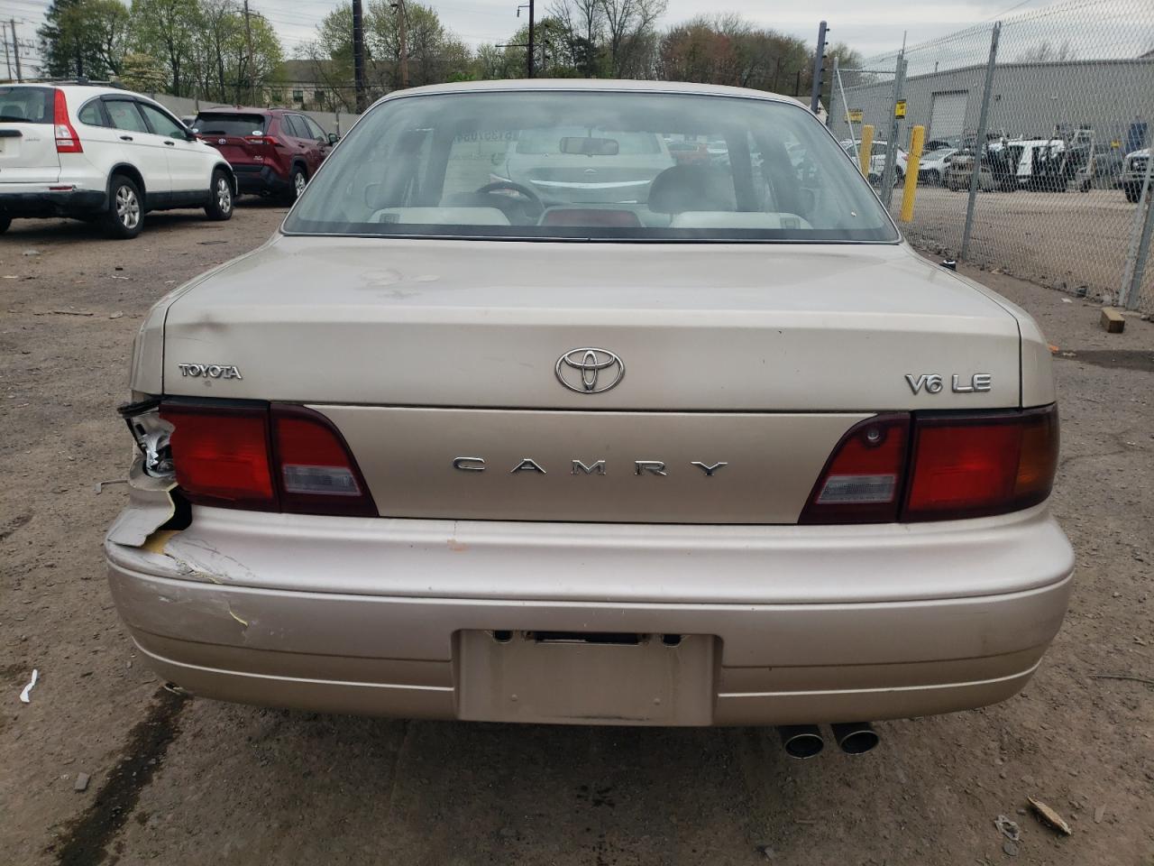 4T1BF12K9TU136485 1996 Toyota Camry Le