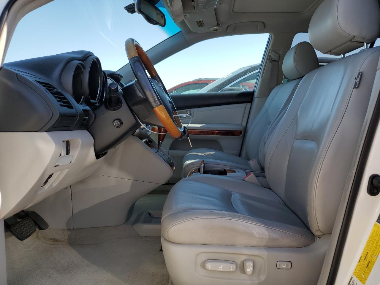 2T2HA31U45C060679 2005 Lexus Rx 330