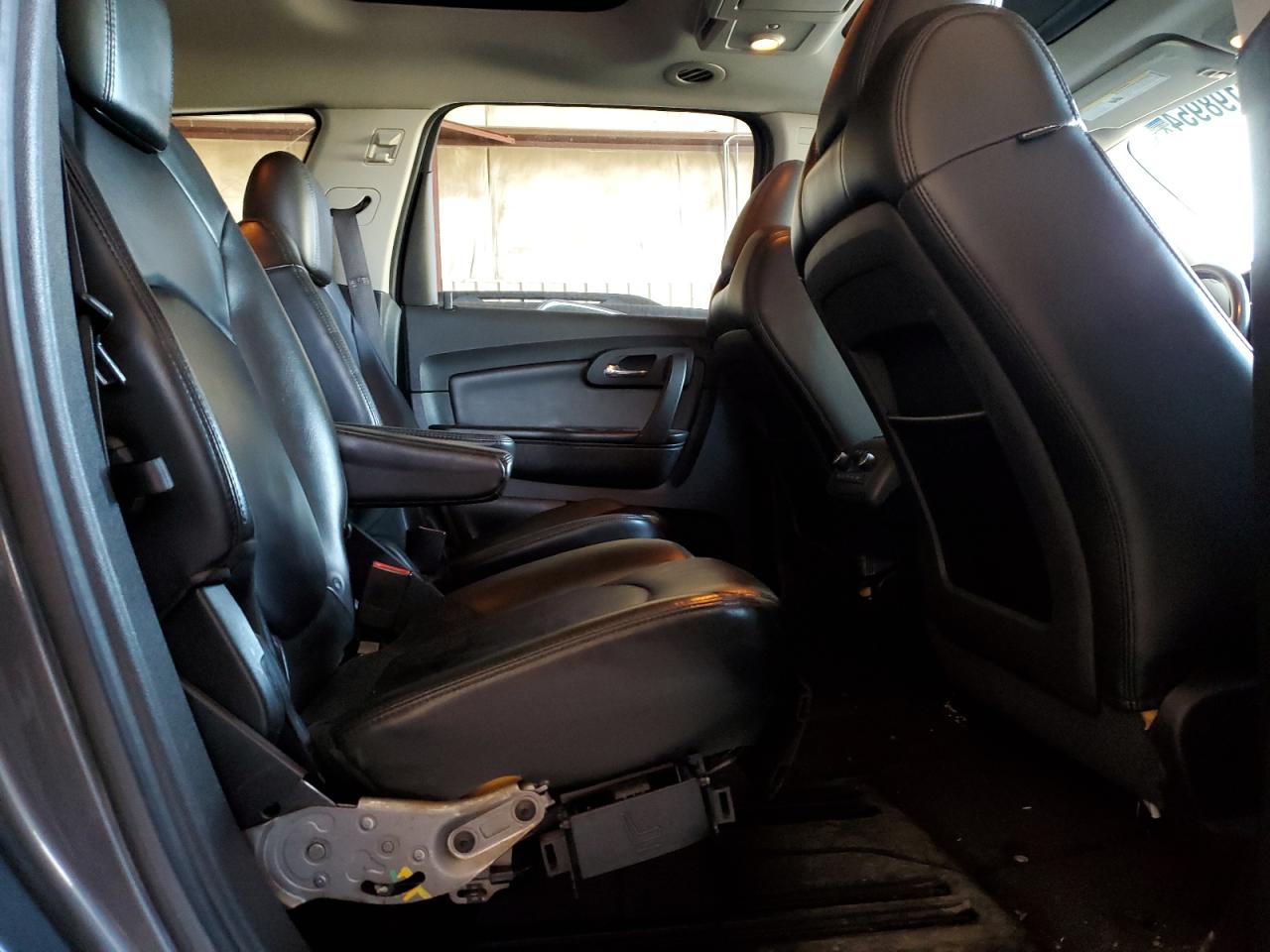 1GNLVGED2AS123413 2010 Chevrolet Traverse Lt