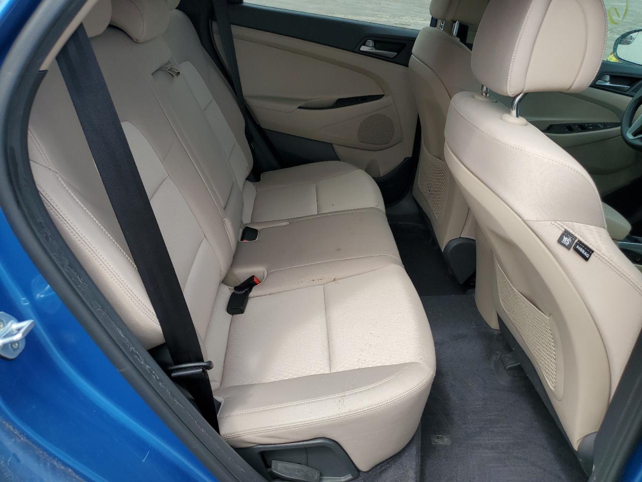 KM8J33A45JU785538 2018 Hyundai Tucson Sel