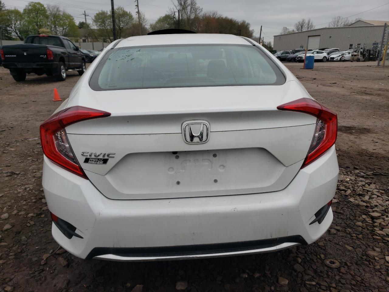 2HGFC2F65KH584209 2019 Honda Civic Lx
