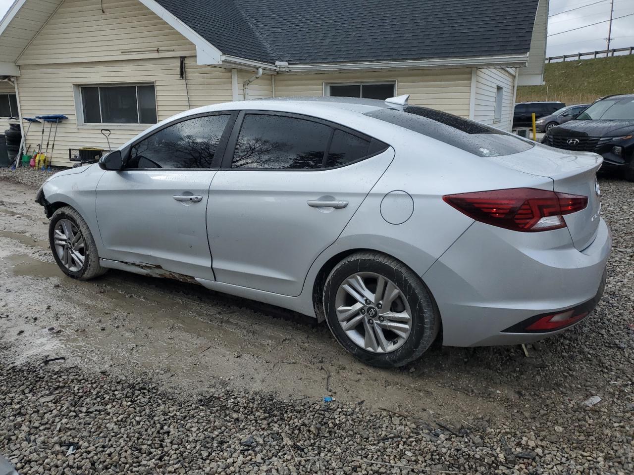 2019 Hyundai Elantra Sel vin: KMHD84LFXKU767119