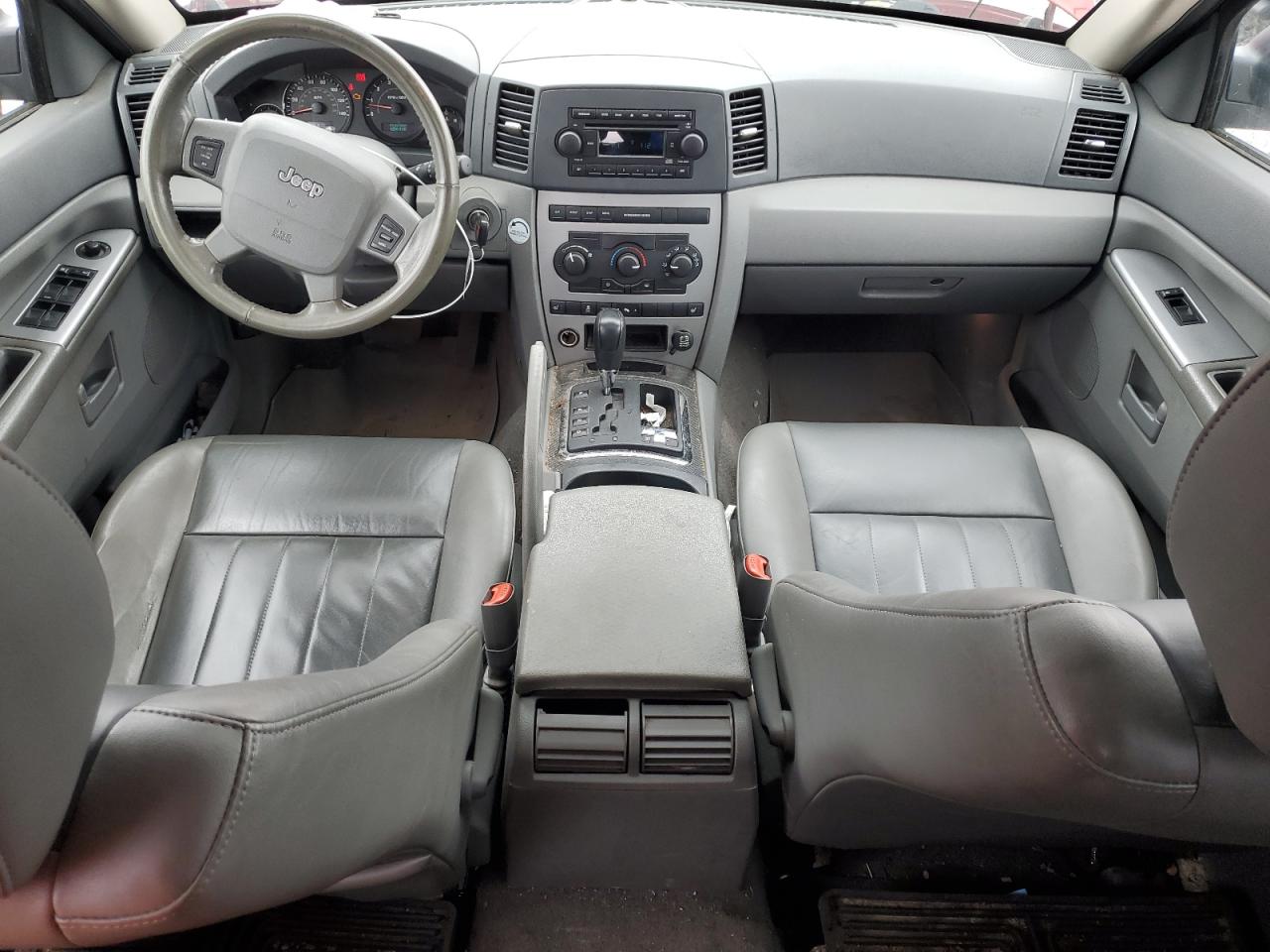 1J4HR48N85C648802 2005 Jeep Grand Cherokee Laredo