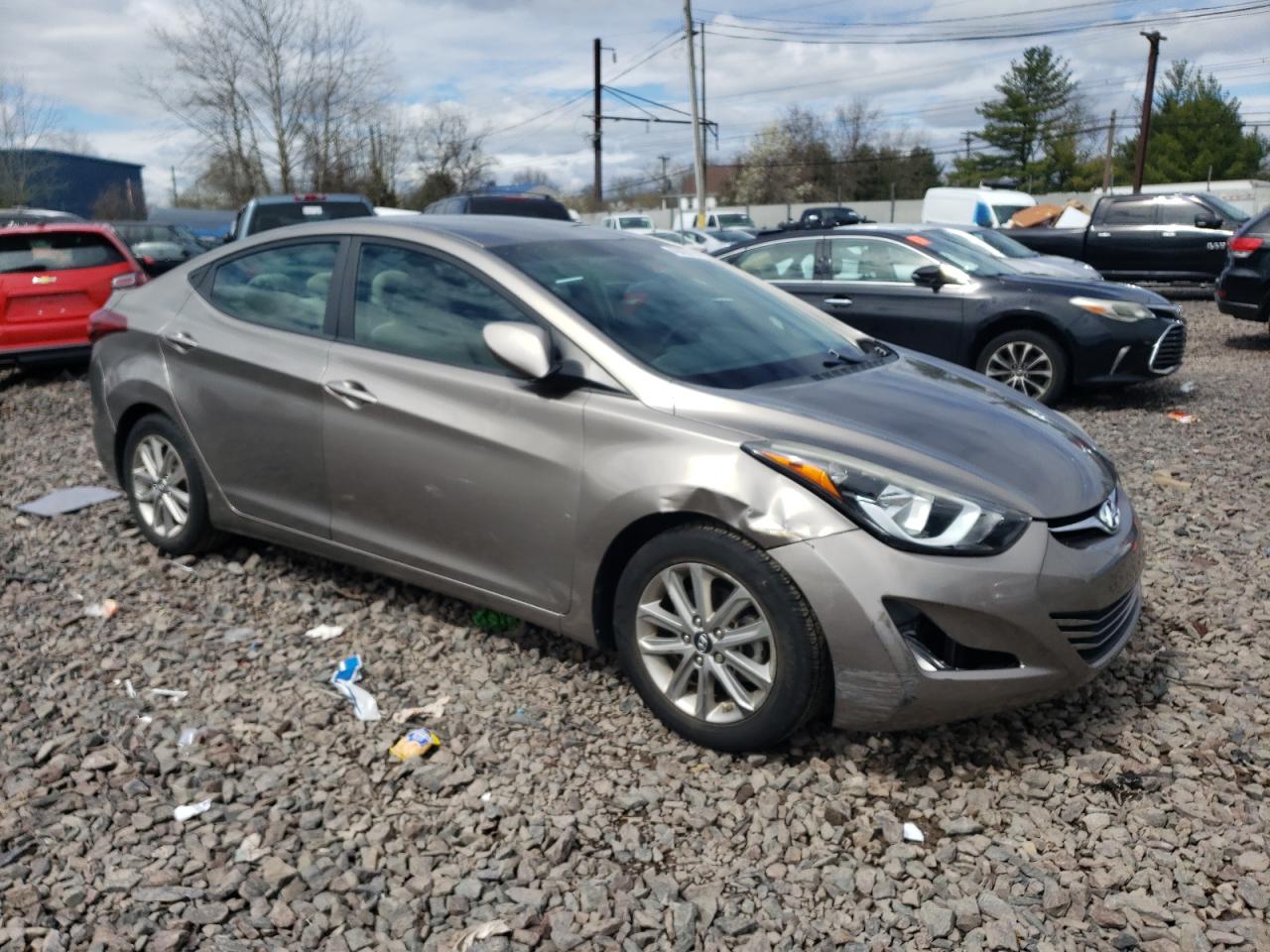 5NPDH4AE1EH485397 2014 Hyundai Elantra Se