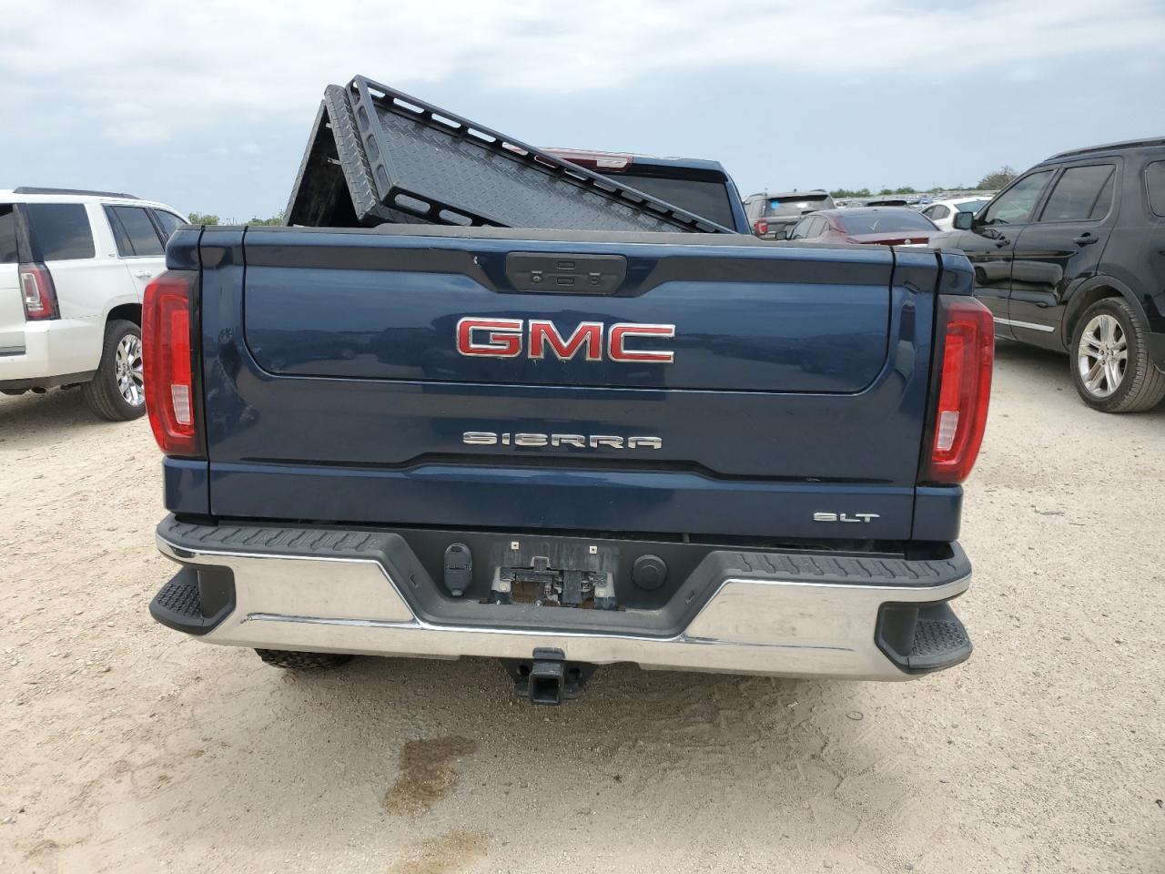 Lot #2994143274 2021 GMC SIERRA K15