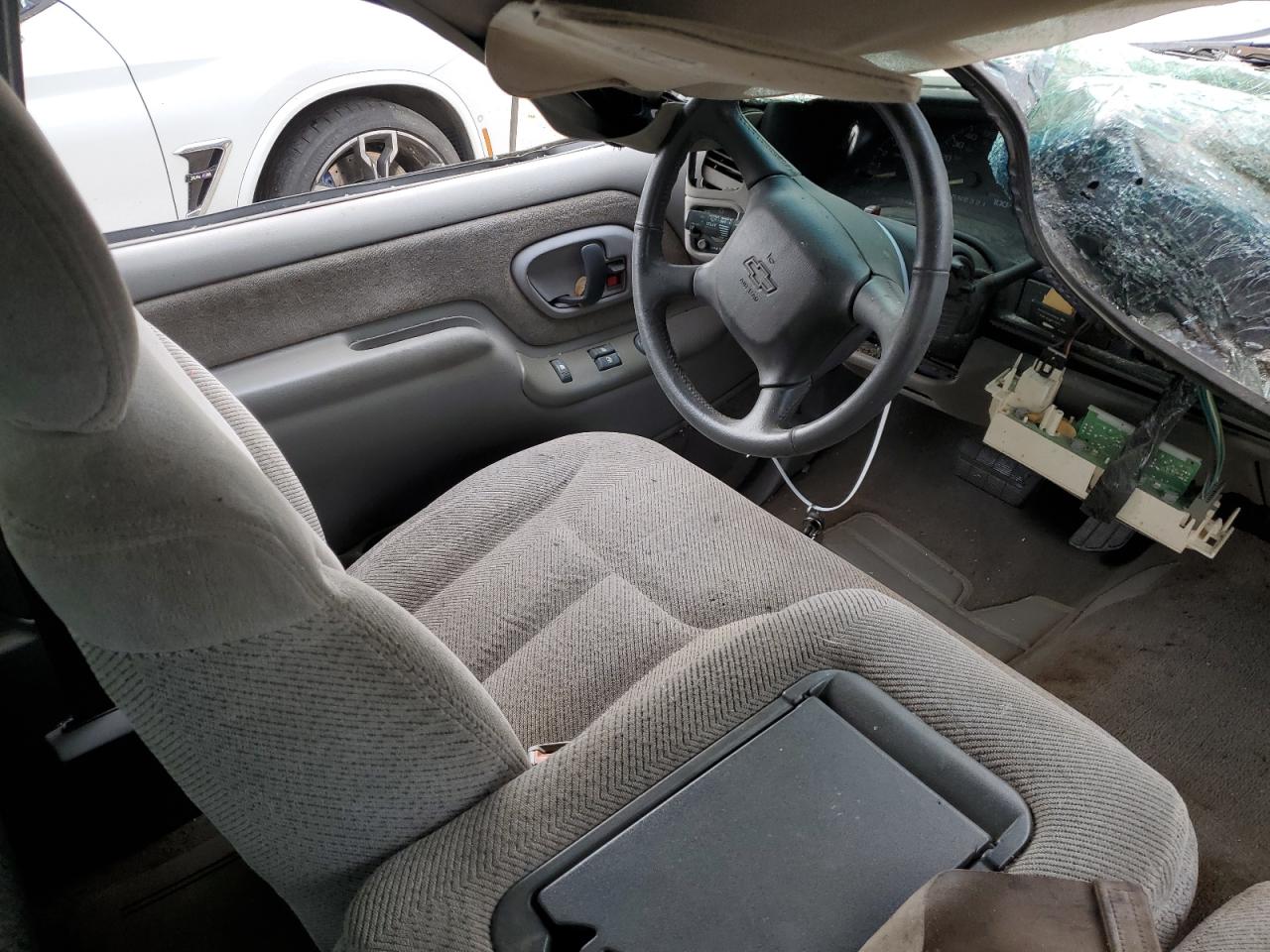 1GCEC19MXWR158312 1998 Chevrolet Gmt-400 C1500