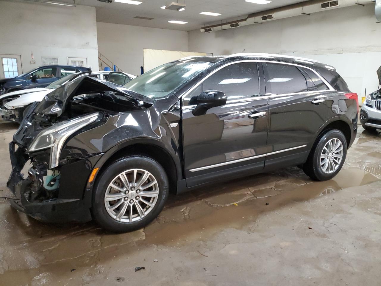 2017 Cadillac Xt5 Luxury vin: 1GYKNDRSXHZ266245