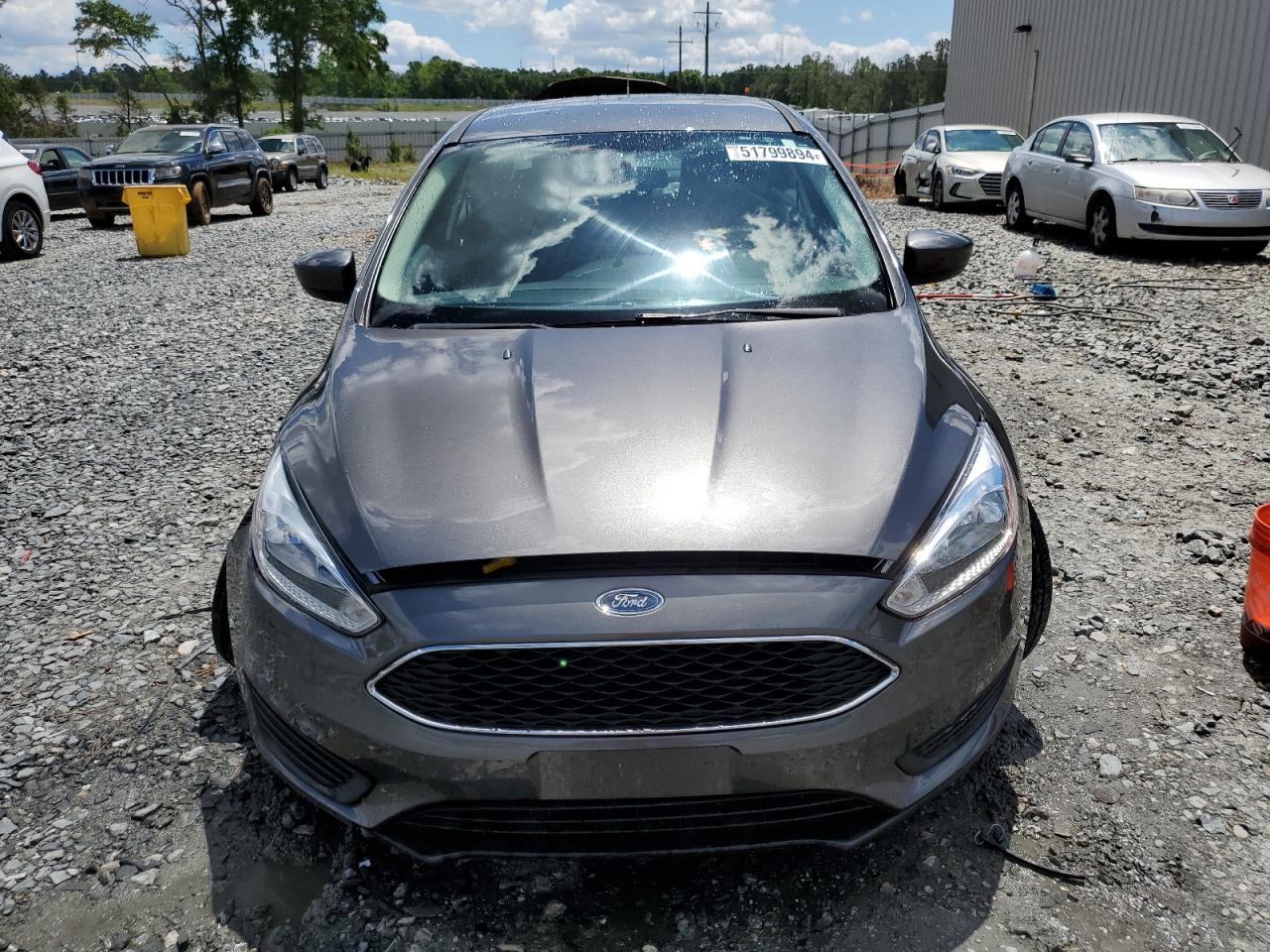 1FADP3F25JL201275 2018 Ford Focus Se