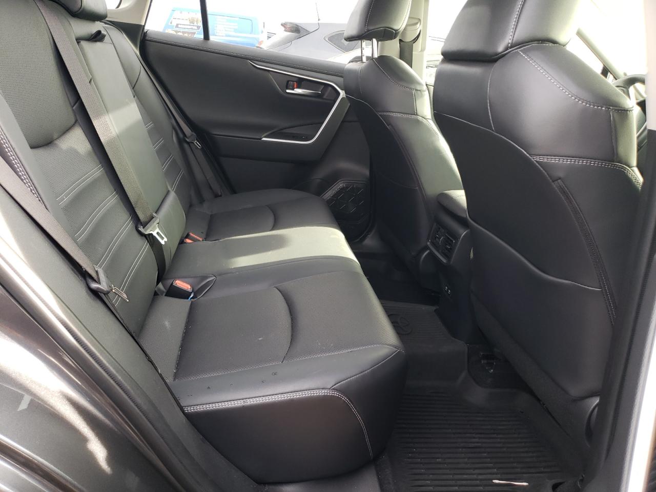 JTMN1RFV6MD072572 2021 Toyota Rav4 Limited