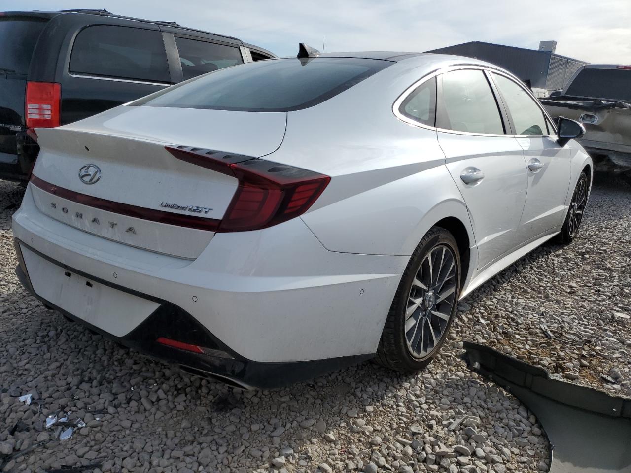 2022 Hyundai Sonata Limited vin: KMHL34J21NA182963