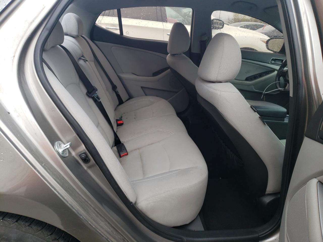 5XXGM4A76FG500323 2015 Kia Optima Lx