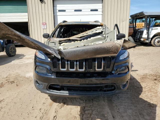 2017 Jeep Cherokee Latitude VIN: 1C4PJMCB8HW557764 Lot: 51811824