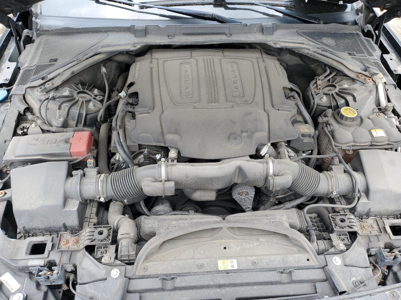 SAJBL4BV9HCY32724 2017 Jaguar Xf R - Sport