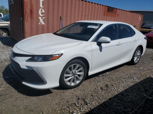 Lot #2457534214 2022 TOYOTA CAMRY LE salvage car