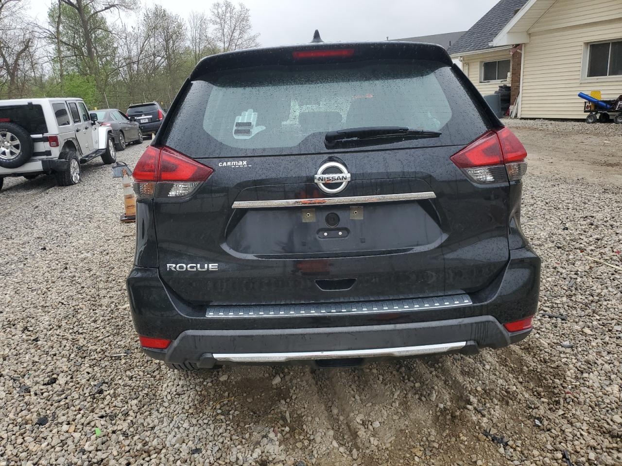 KNMAT2MTXJP618897 2018 Nissan Rogue S