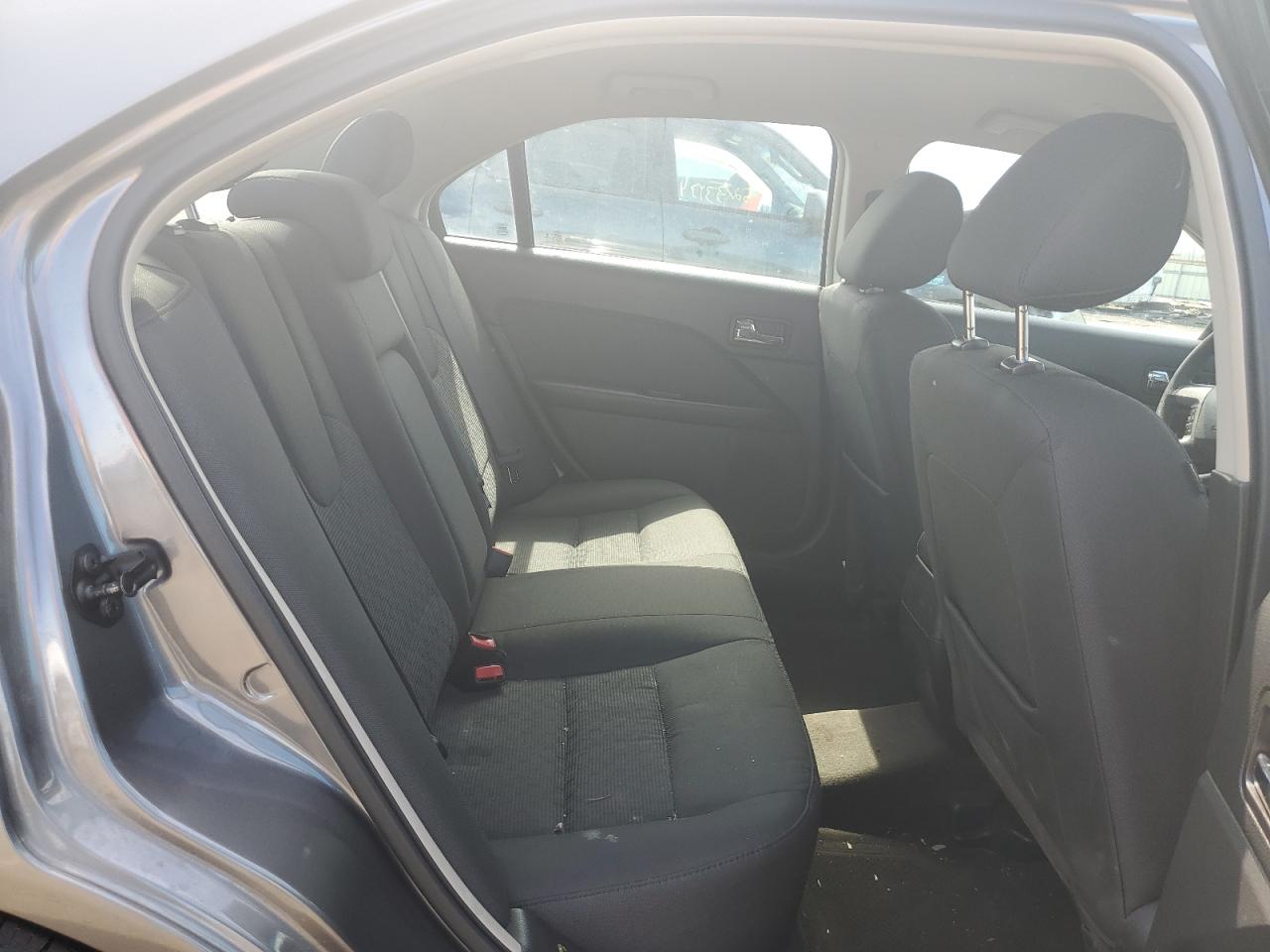 3FAHP0HA7CR123929 2012 Ford Fusion Se