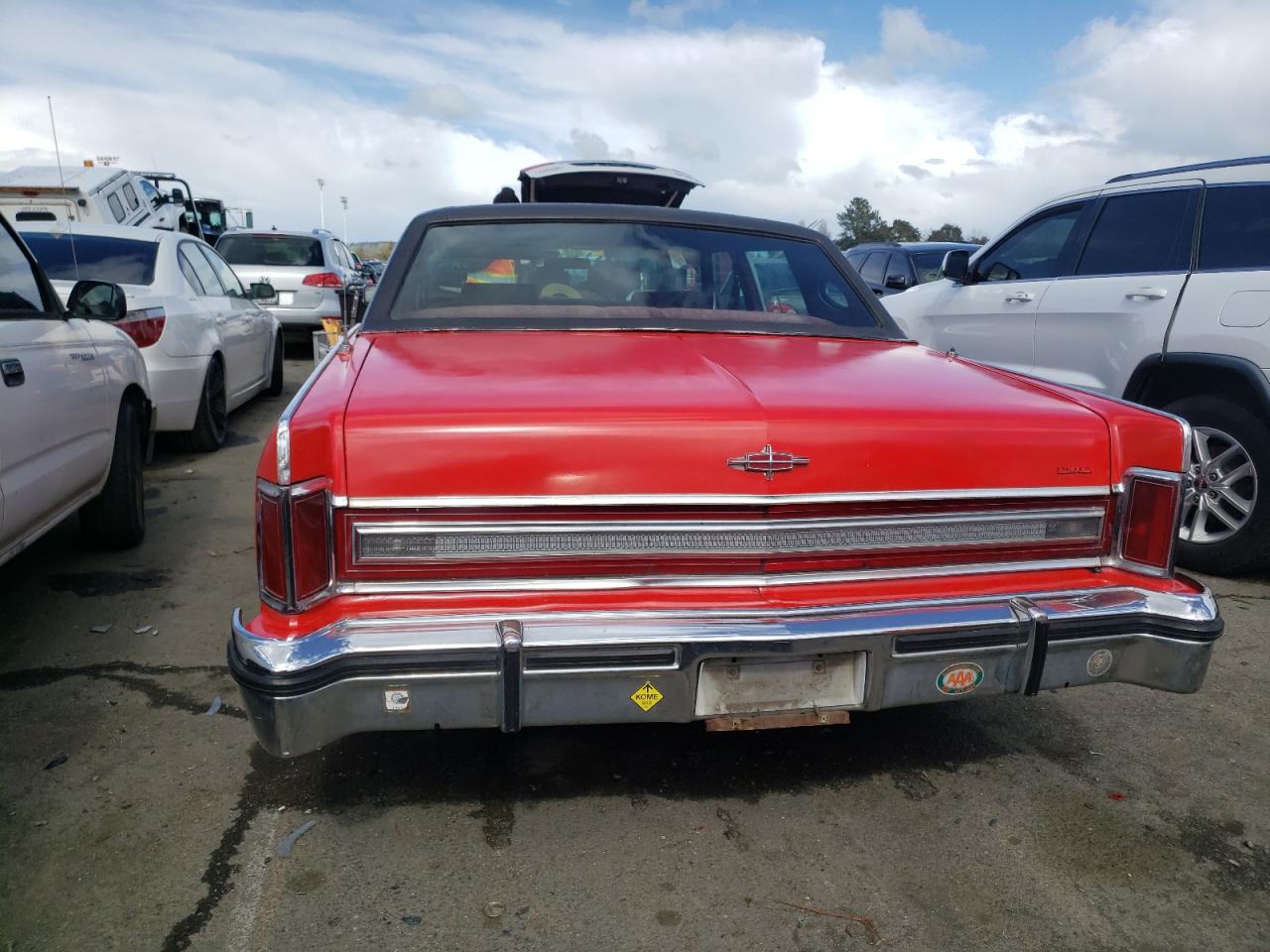 9Y82S7368088F 1979 Lincoln Continentl