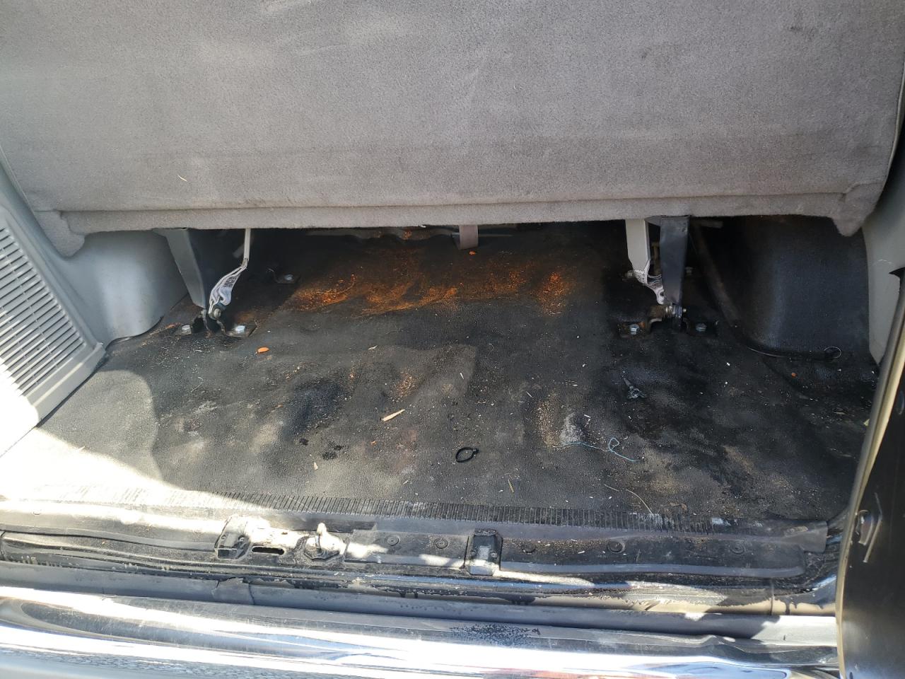 1FMNE31F3YHB31895 2000 Ford Econoline E350 Super Duty Wagon