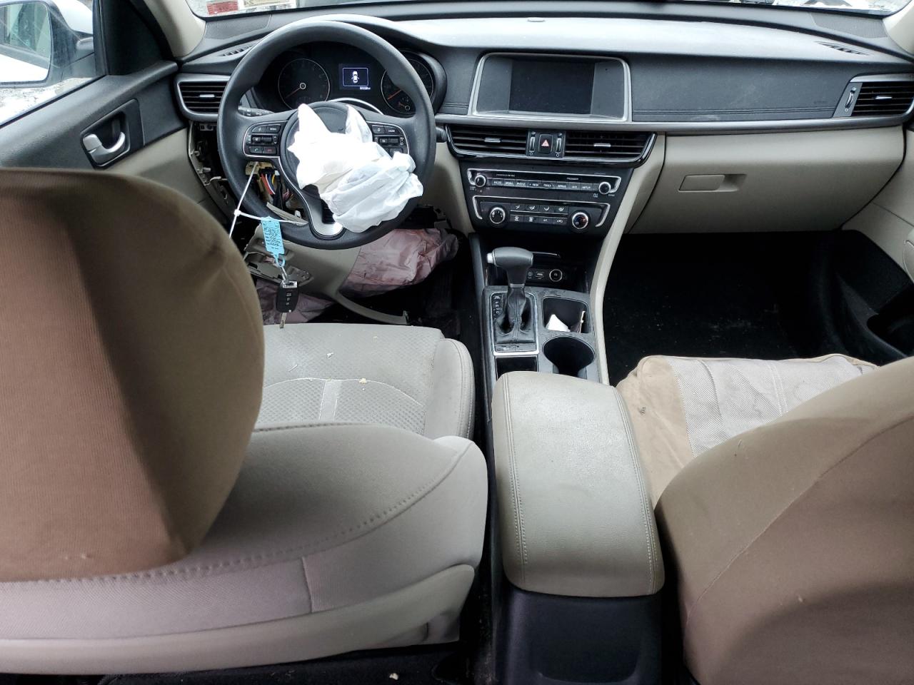 5XXGT4L3XJG260750 2018 Kia Optima Lx