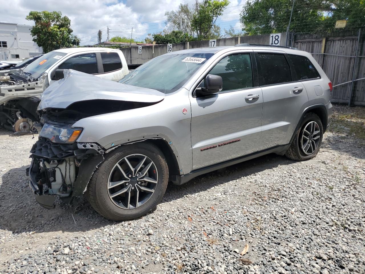 2020 Jeep Grand Cherokee Trailhawk vin: 1C4RJFLG2LC288526