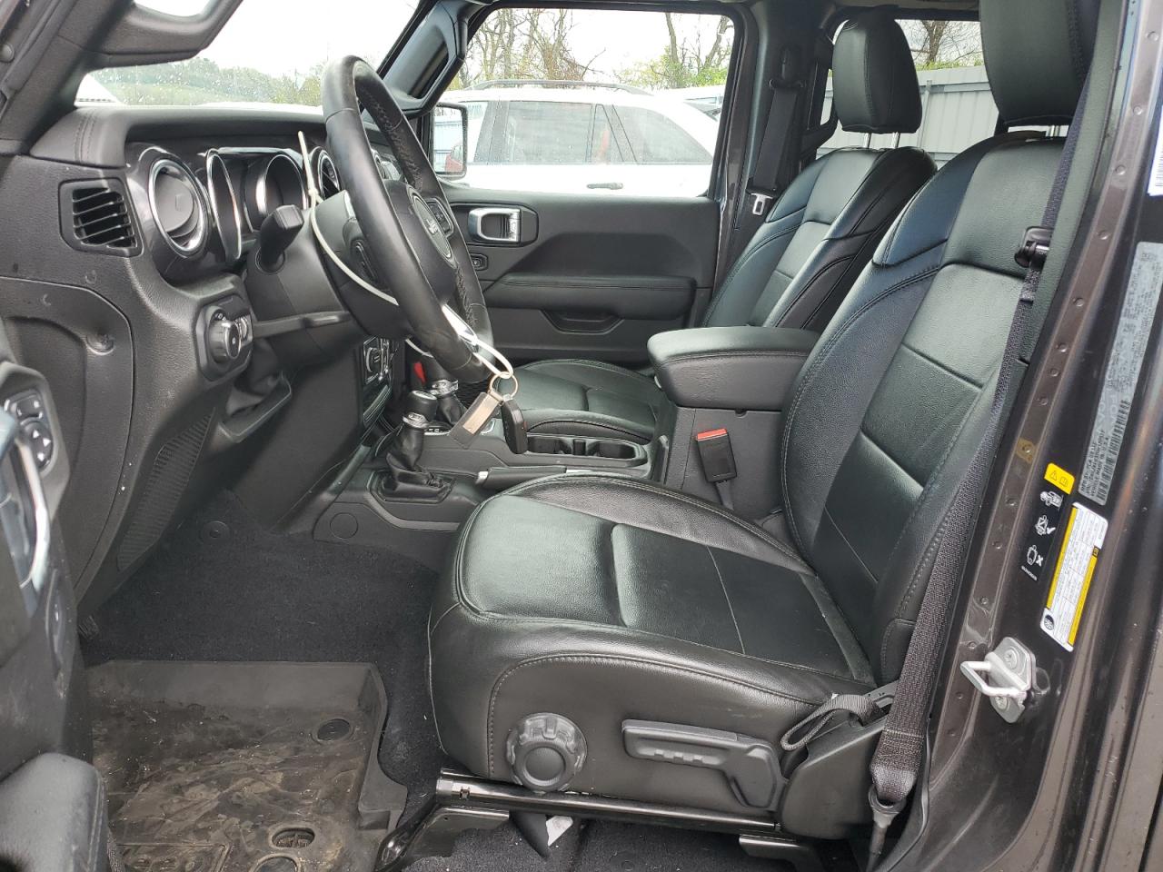 1C4HJXEGXNW180977 2022 Jeep Wrangler Unlimited Sahara