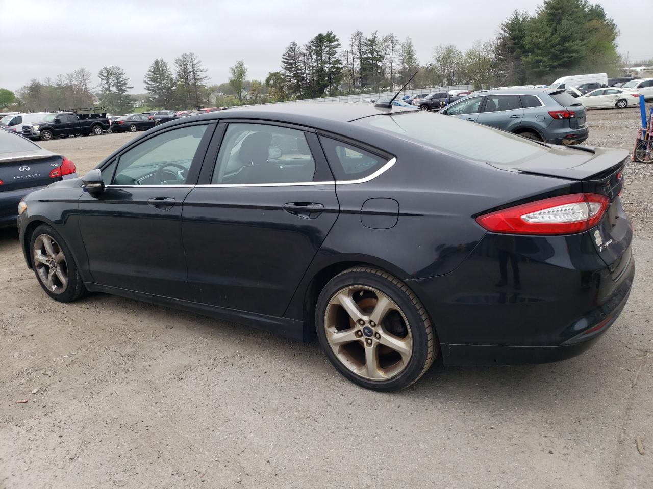 1FA6P0HD2E5370217 2014 Ford Fusion Se